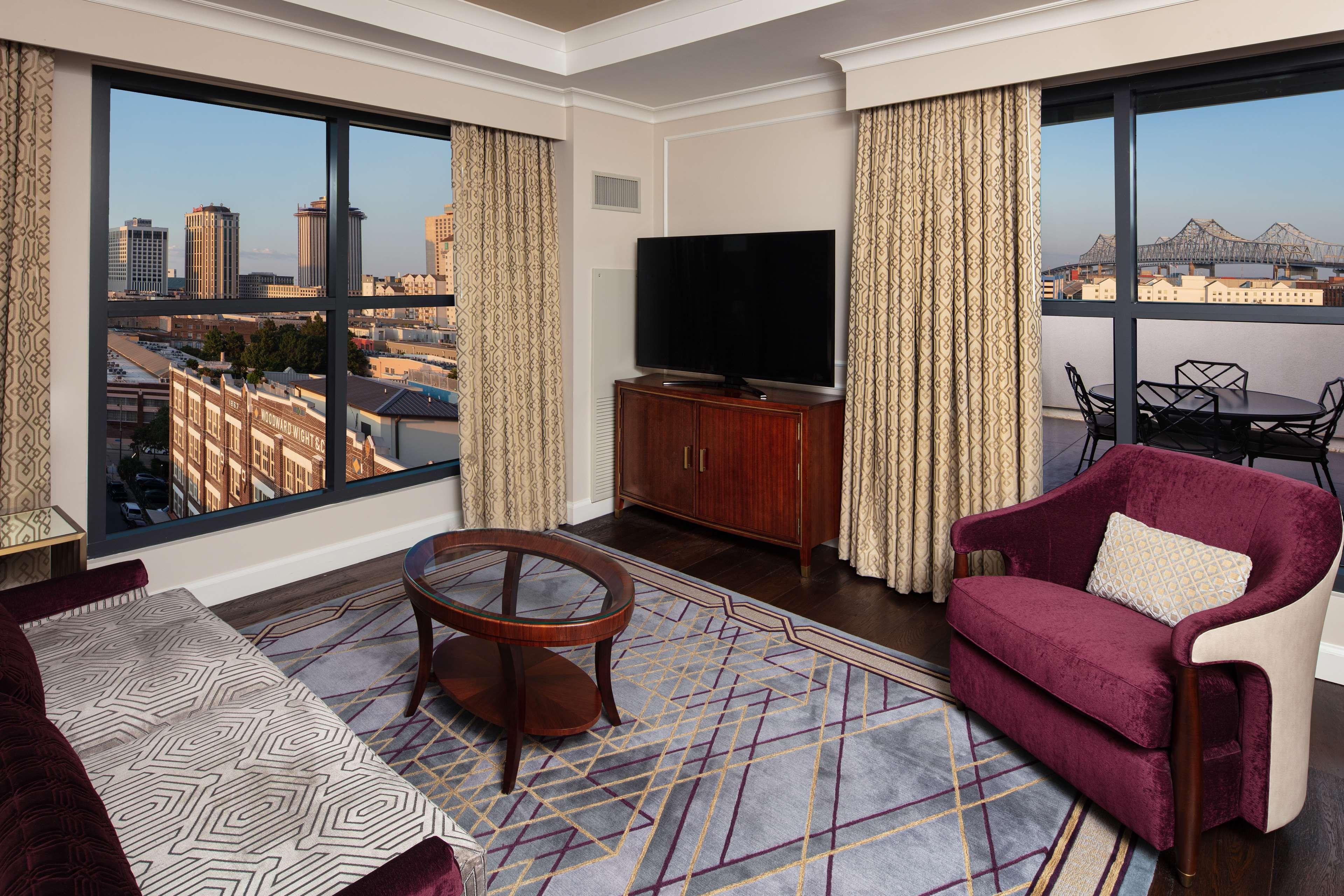 The Higgins Hotel New Orleans, Curio Collection By Hilton Nova Orleães Exterior foto