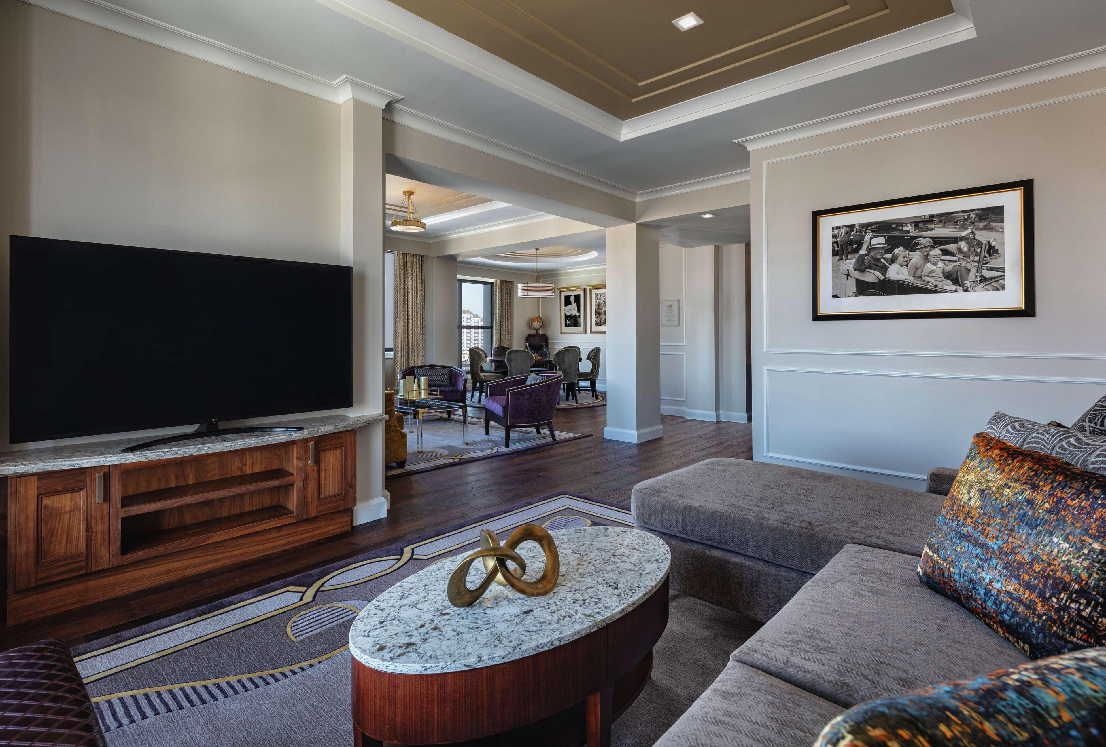 The Higgins Hotel New Orleans, Curio Collection By Hilton Nova Orleães Exterior foto