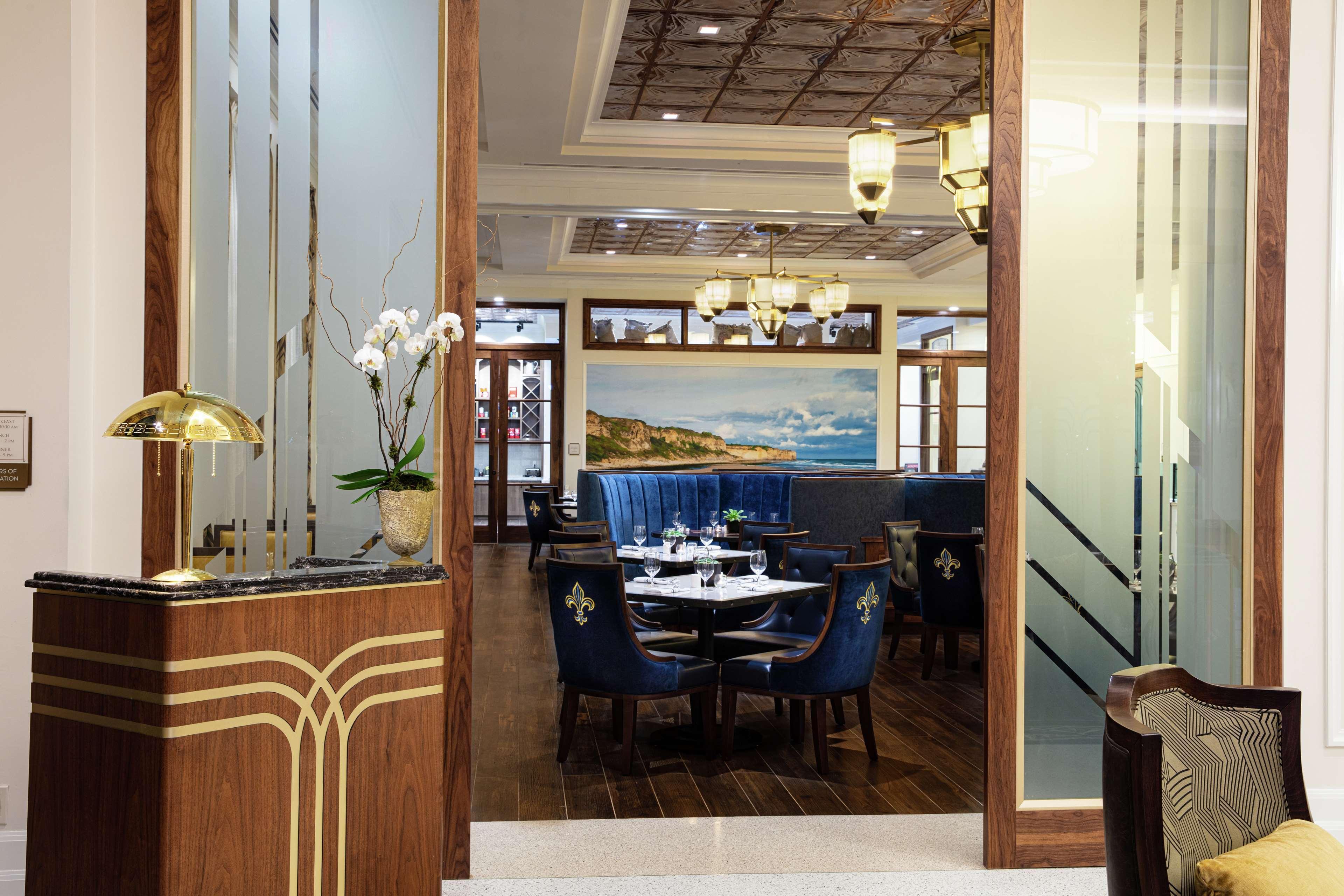 The Higgins Hotel New Orleans, Curio Collection By Hilton Nova Orleães Exterior foto