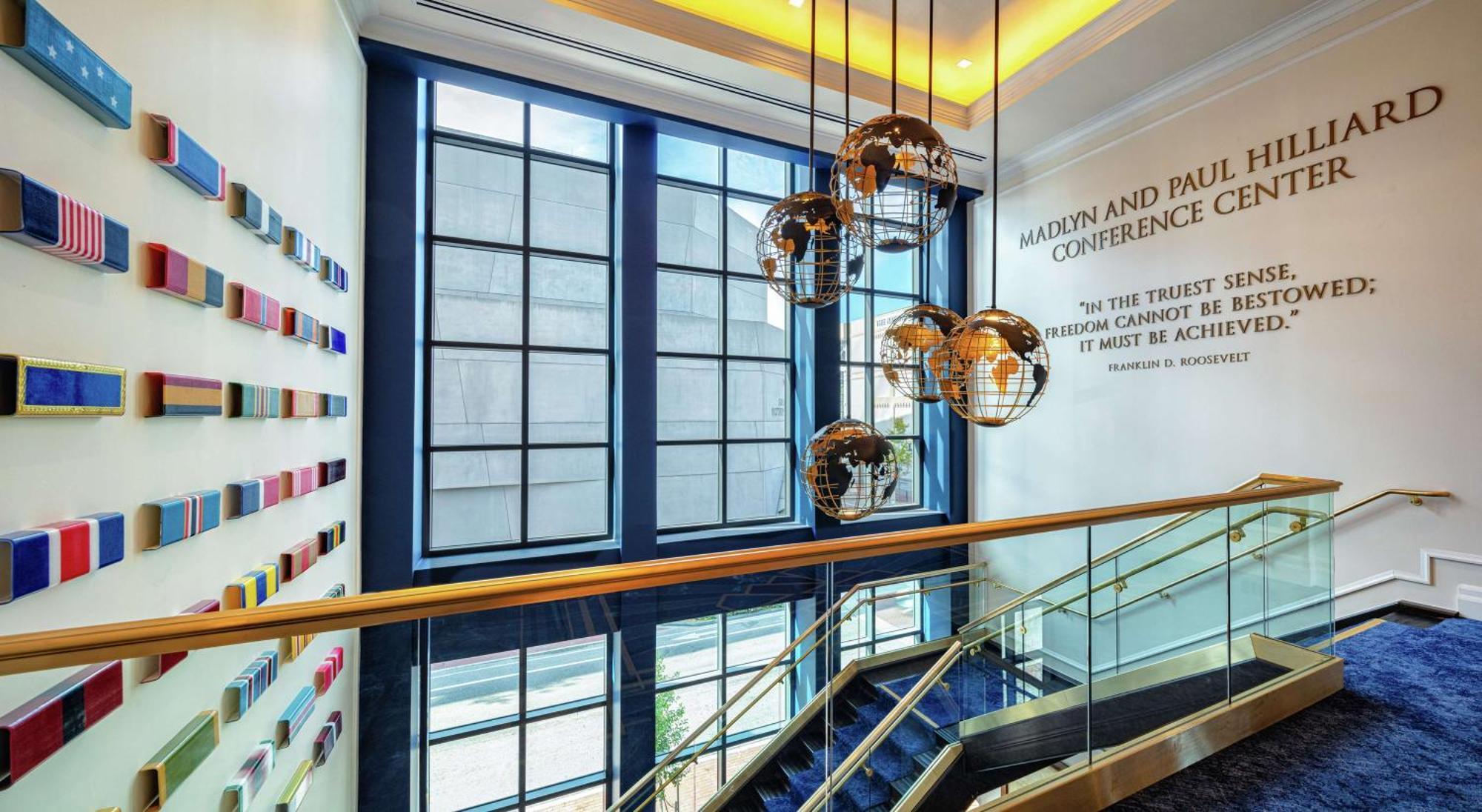 The Higgins Hotel New Orleans, Curio Collection By Hilton Nova Orleães Exterior foto